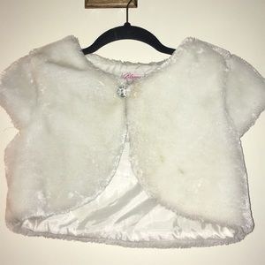White fur shrug